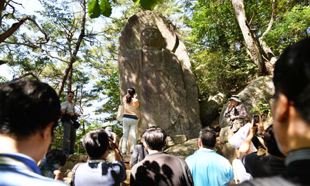 Chiêm bái tượng Phật 1.000 năm ở Hàn Quốc